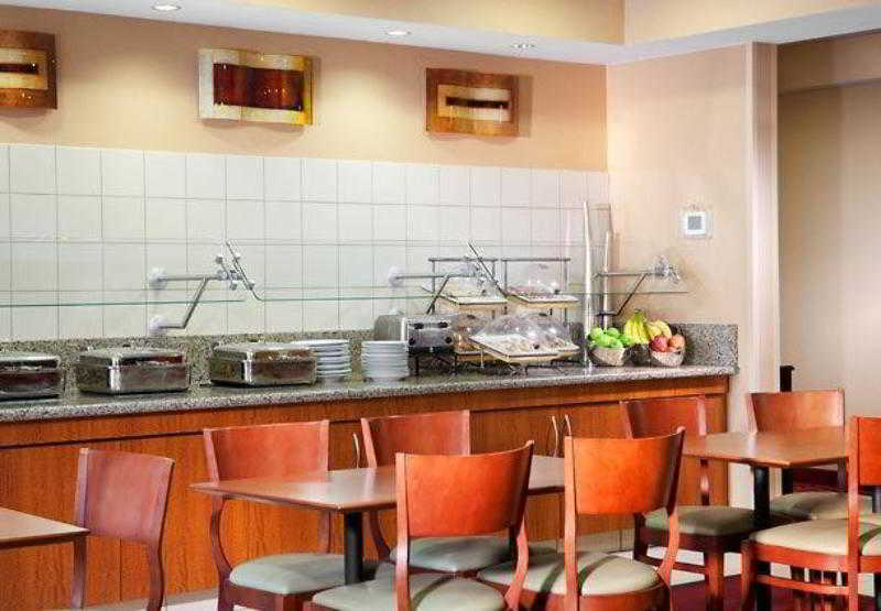 Sonesta Es Suites Dallas Central Expressway المطعم الصورة